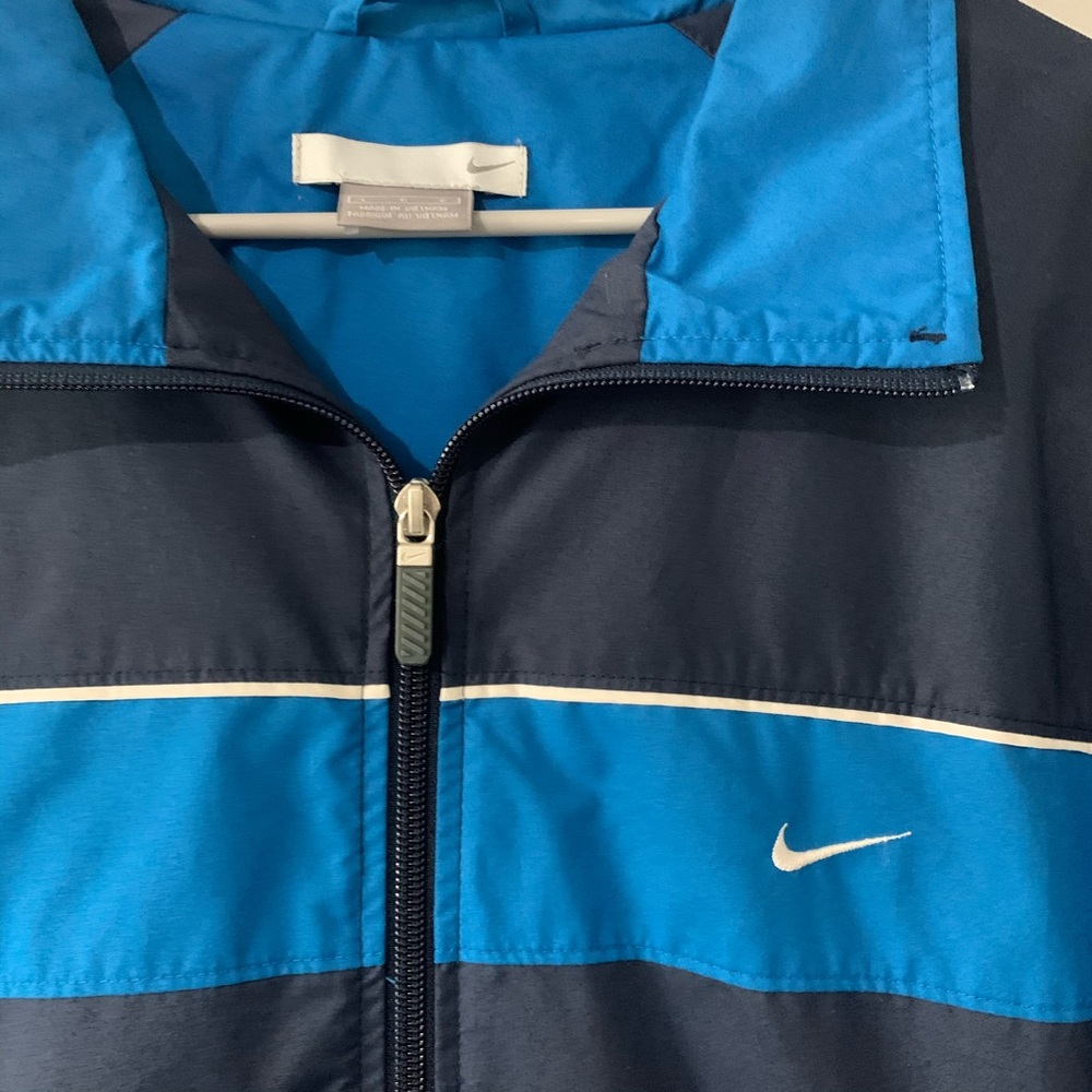 Nike men’s navy blue jacket - Picture 3 of 5